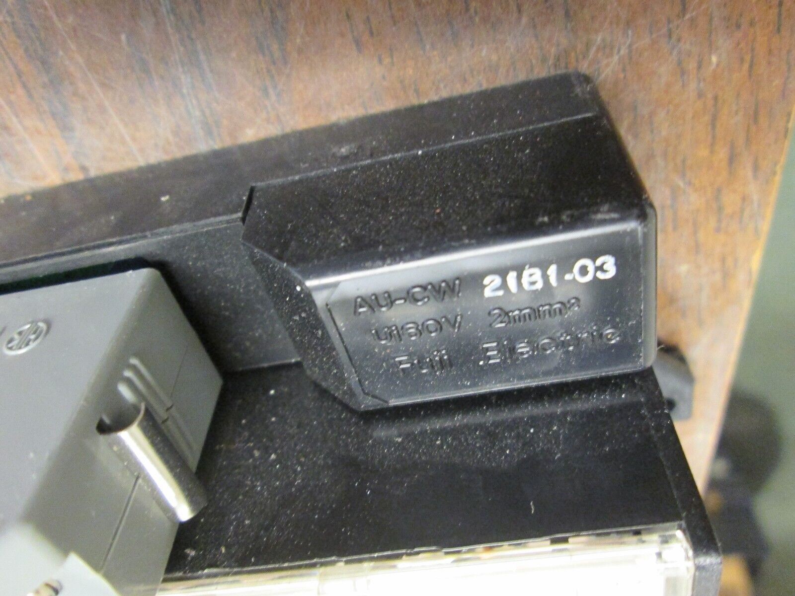 Fiji Electric I/O Terminal Block AU-CW 21B1-03 w/ cable Used