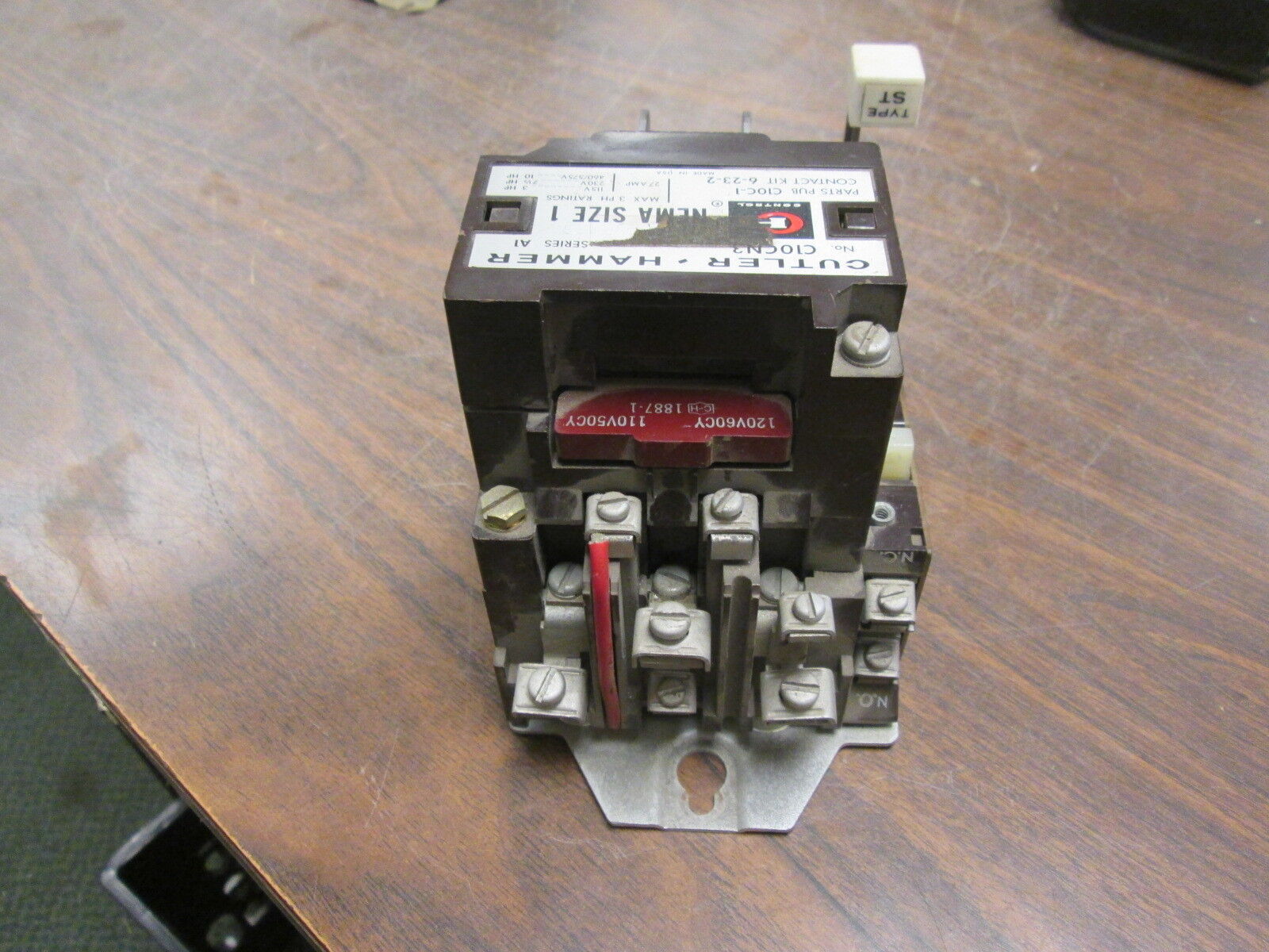 Cutler-Hammer Size 1 Starter C10CN3 120V Coil 27A Used