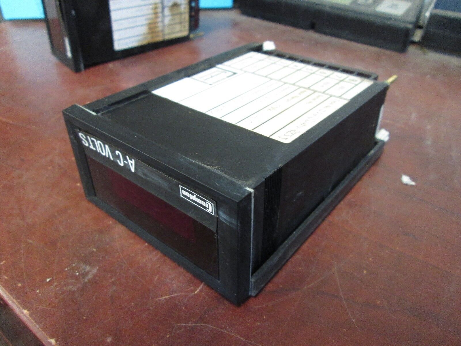 Crompton Digital Meter 262 DDWUPZSJ 150V Range .600V Scale Used