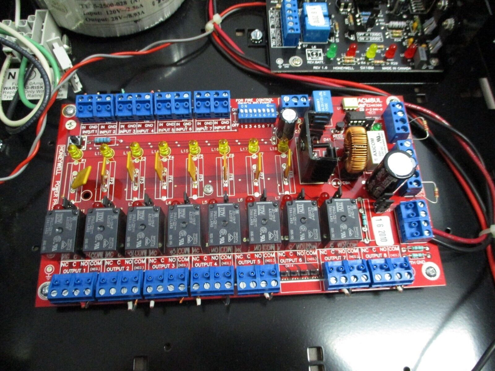 Honeywell Power Supply HP600ULACM8 12/24VDC *No Batteries* Used