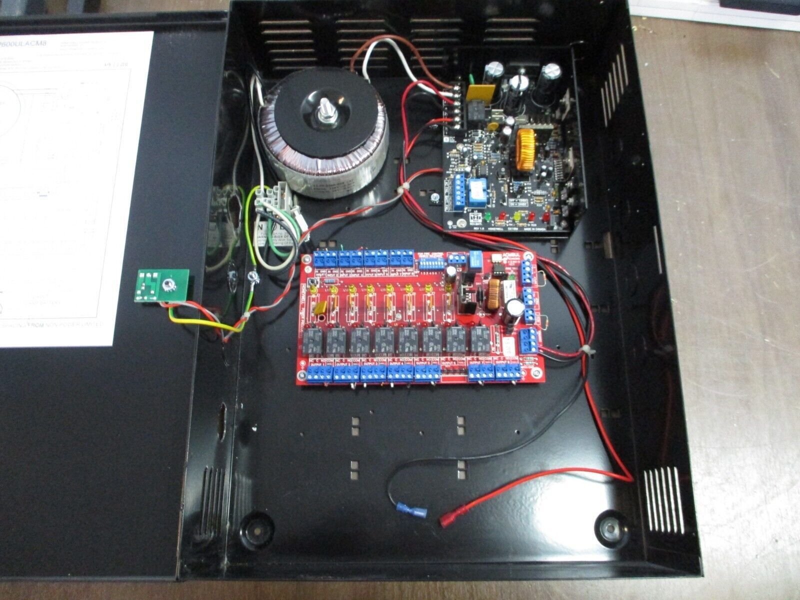 Honeywell Power Supply HP600ULACM8 12/24VDC *No Batteries* Used