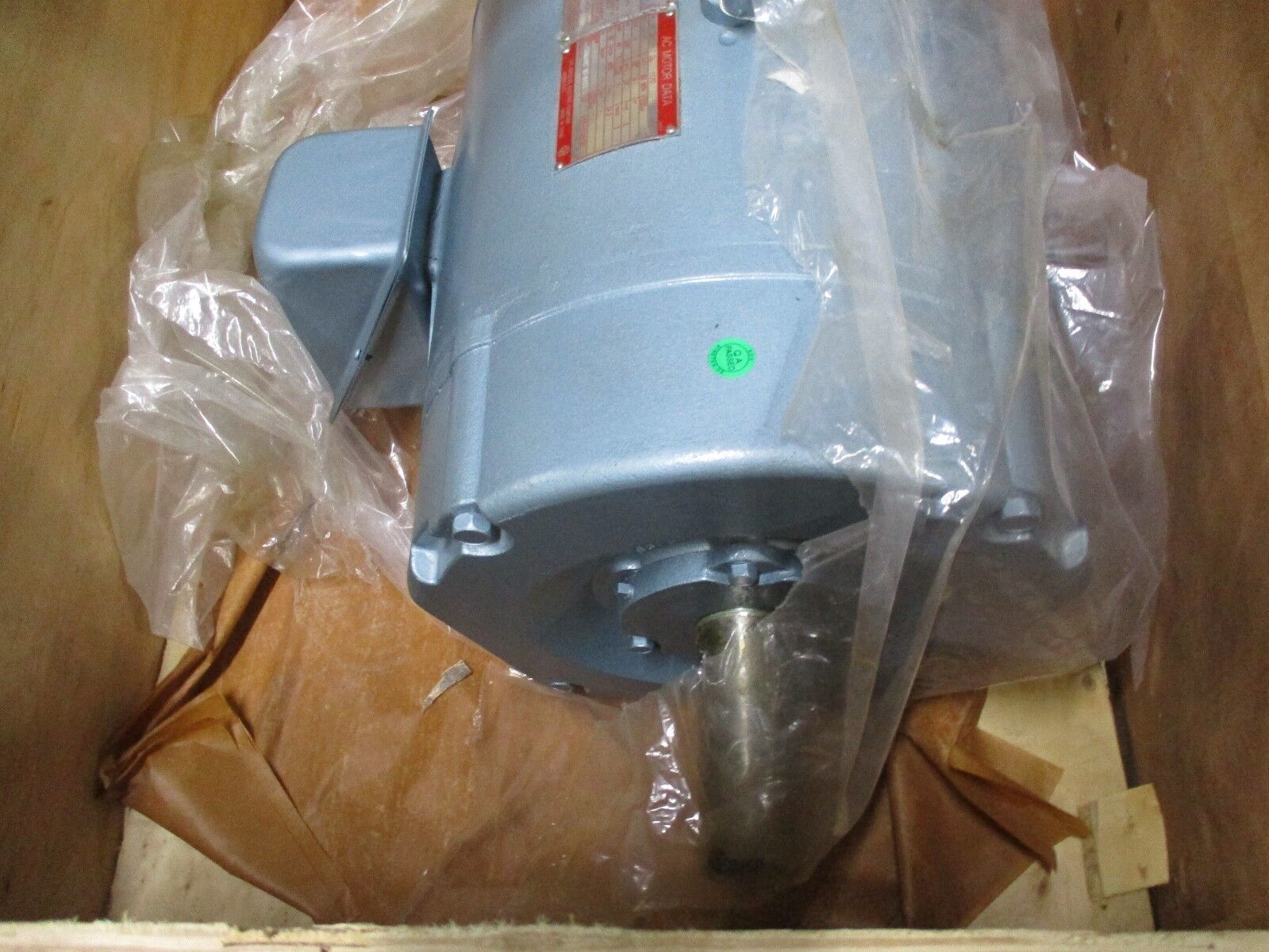 Imperial Electric AC Motor w/ Encoder326EAV030K021 30HP 1170RPM 480V New Surplus