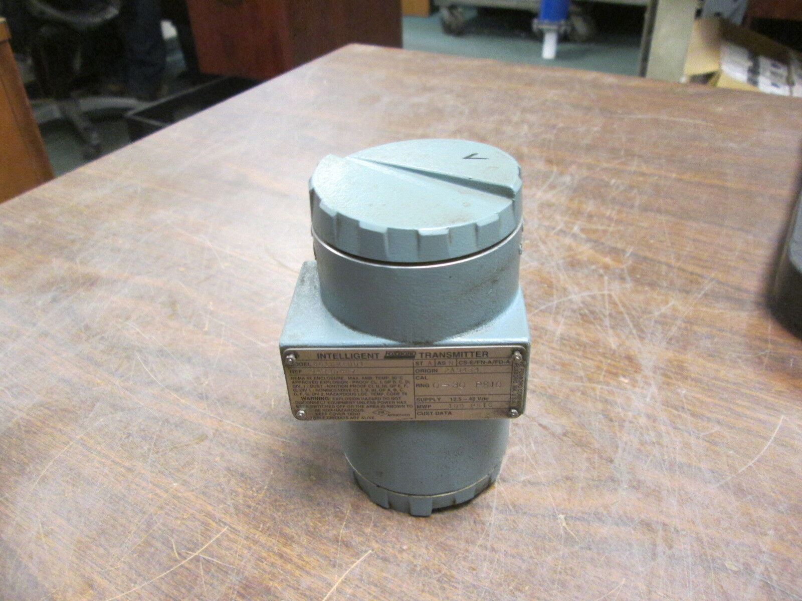 Foxboro Intelligent Transmitter 861GM-BD1 100PSIG Supply:12.5-42VDC Used