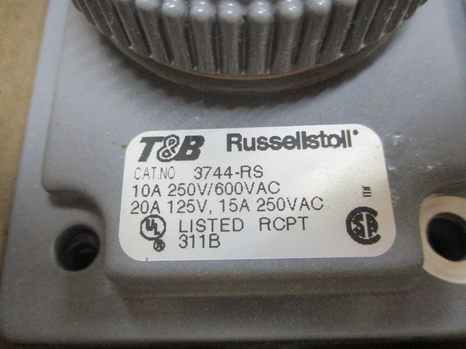 Russellstoll Receptacle 3744-RS 10/15A 125/250/600V 3W 4P New Surplus