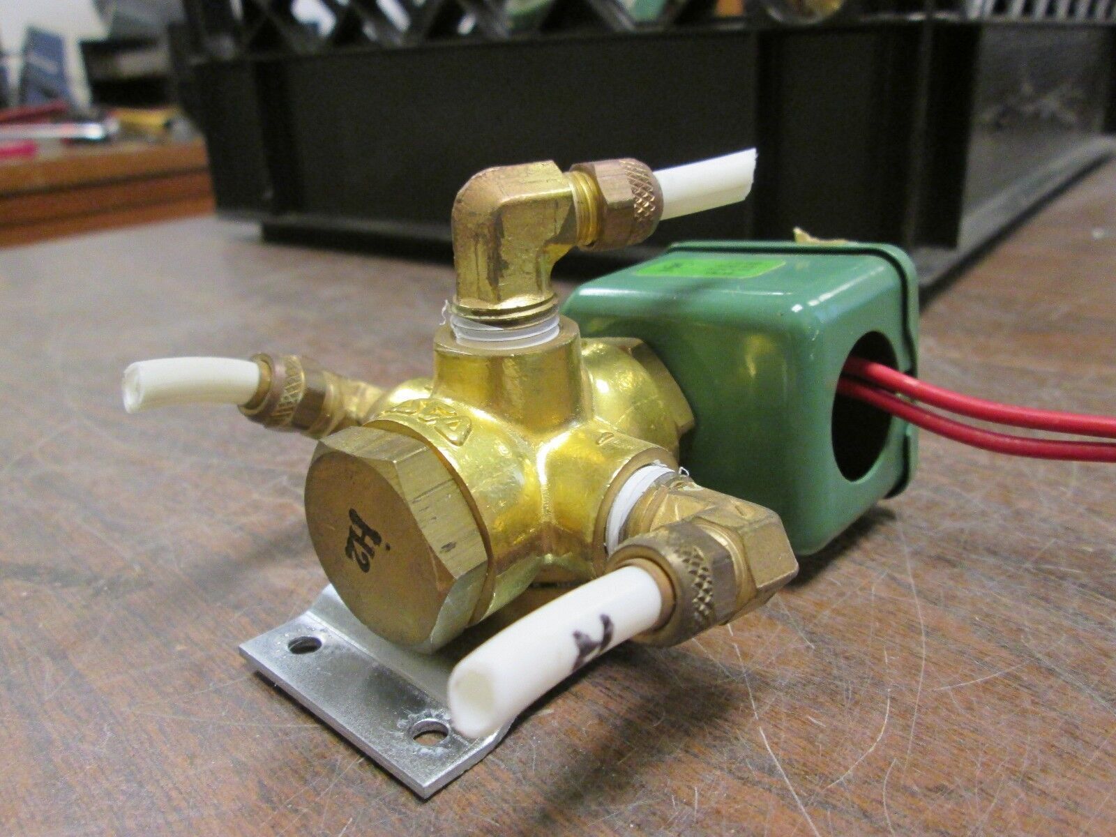 ASCO Red-Hat Valve 8320A5 100PSI 120V @ 60Hz 110V @ 50Hz 9 Watts used