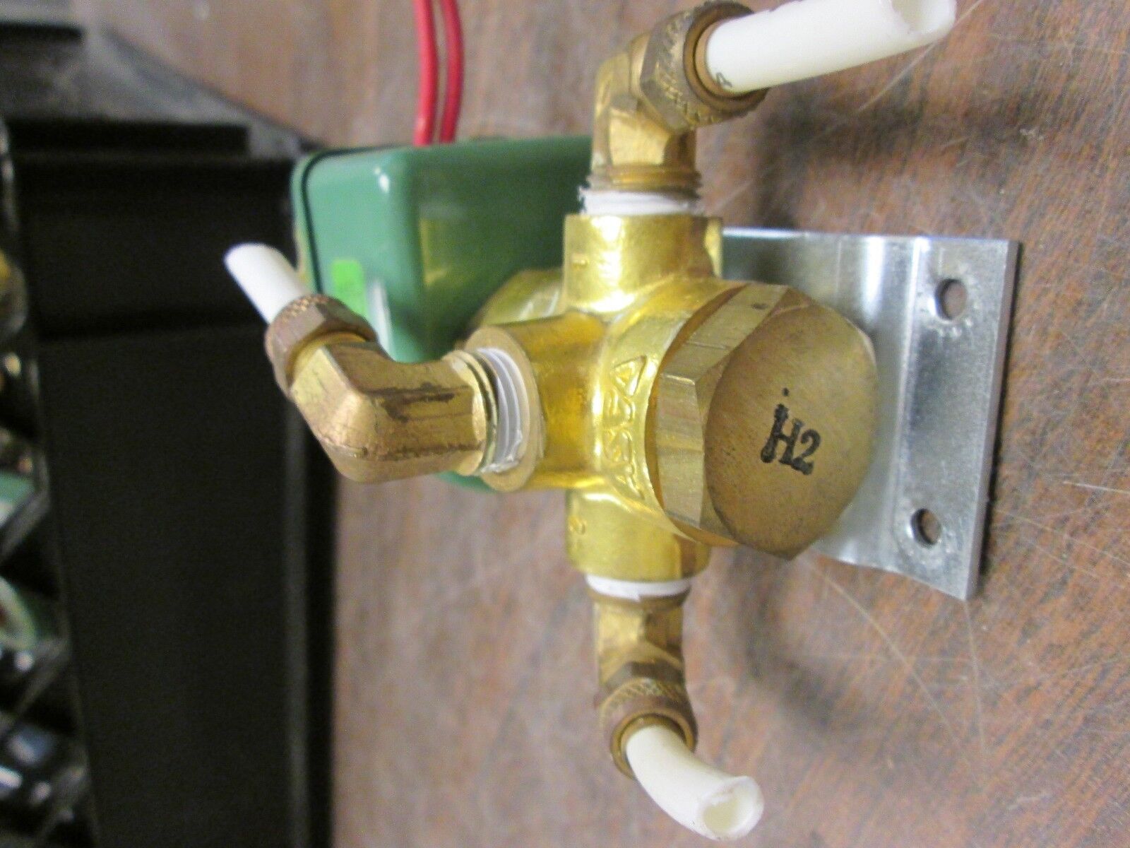 ASCO Red-Hat Valve 8320A5 100PSI 120V @ 60Hz 110V @ 50Hz 9 Watts used