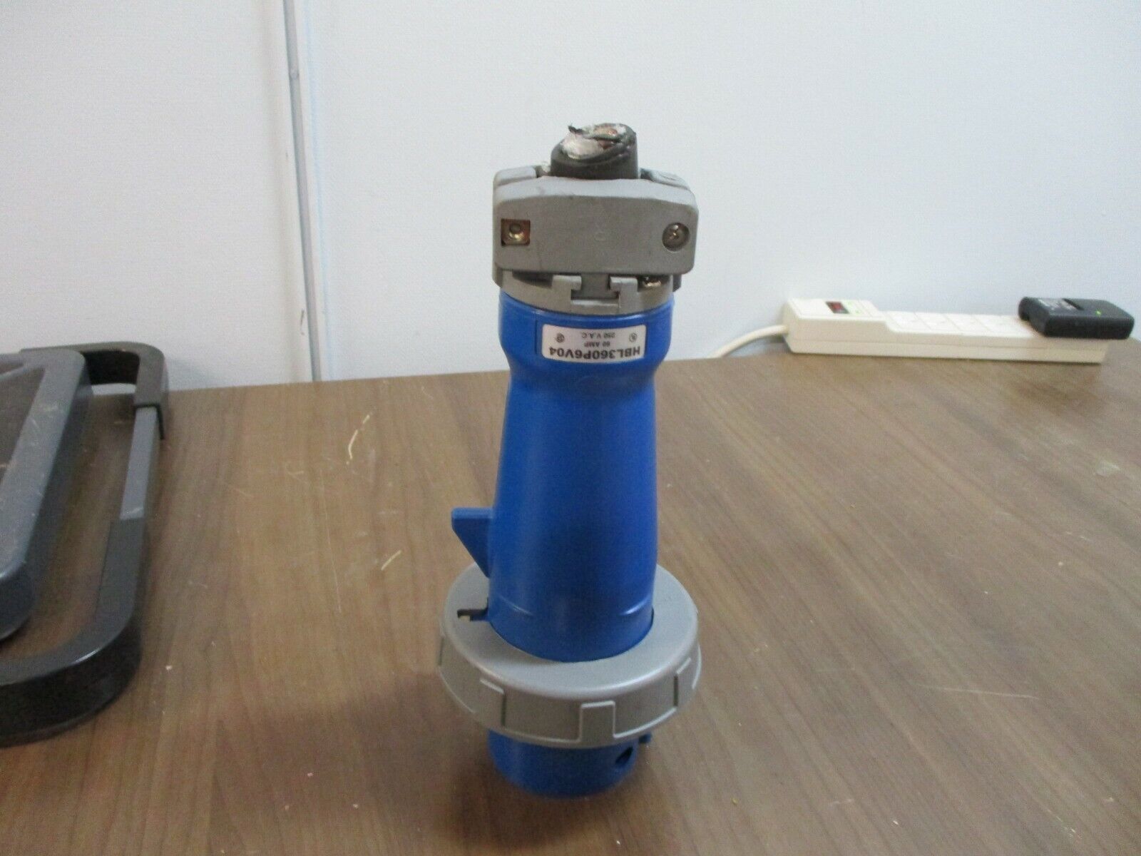 Hubbell Plug HBL360P6V04 60A 250V Used