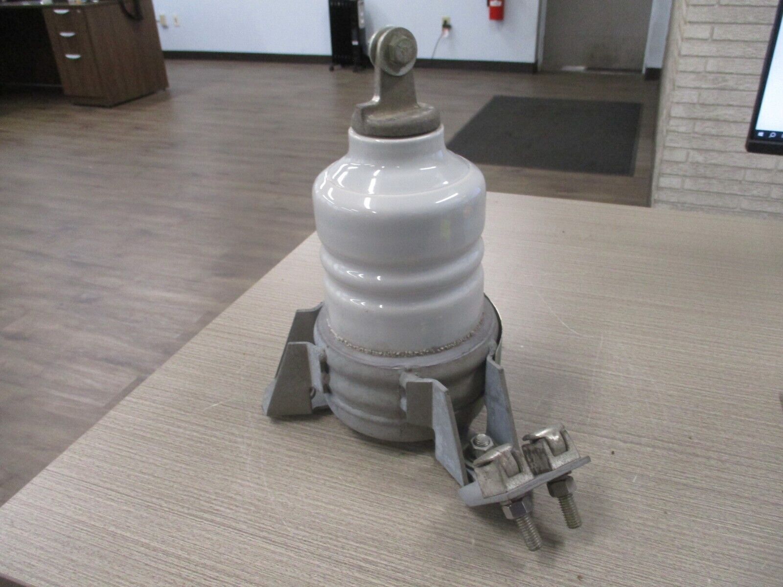 GE Tranquell Surge Arrester 9L11ZGB004 4.5KV 50/60HZ Used