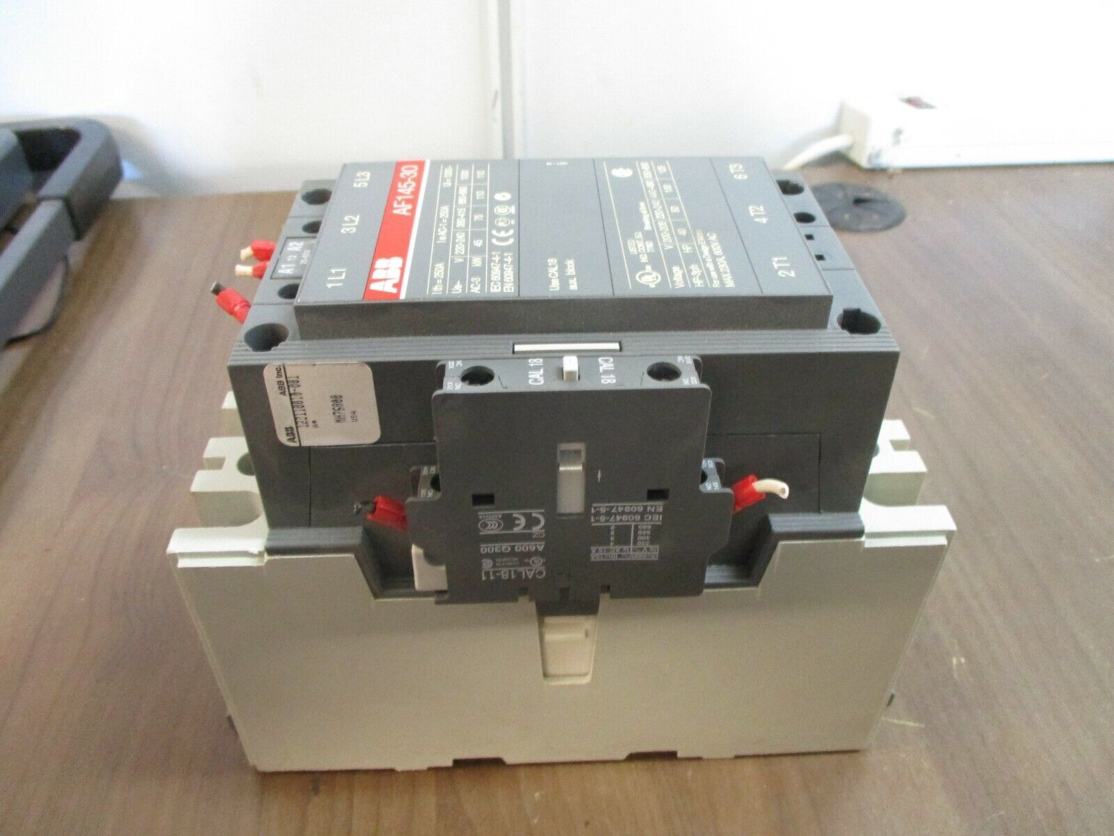 ABB Contactor AF145-30 20-60VDC Coil 230A 600V Used