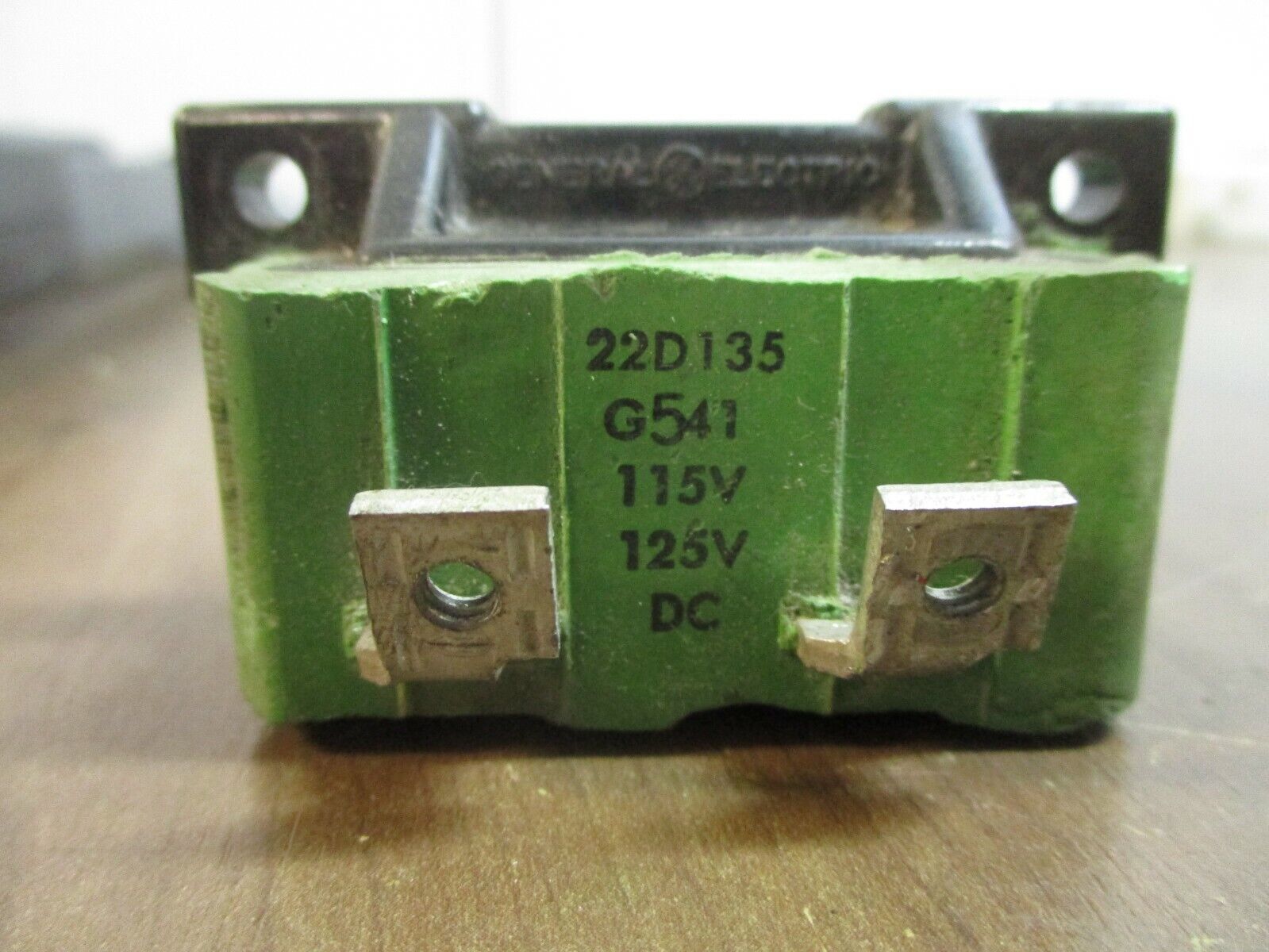 GE Magnetic Coil 22D135 115/125VDC Used