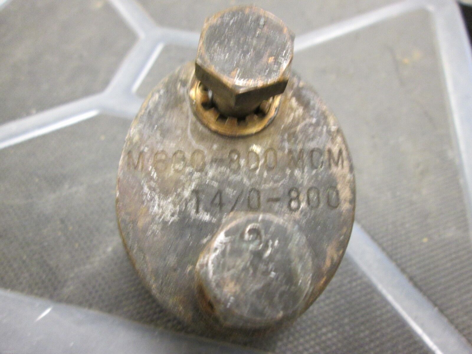 Blackburn 2 Bolt Connector 2B300 800 MCM