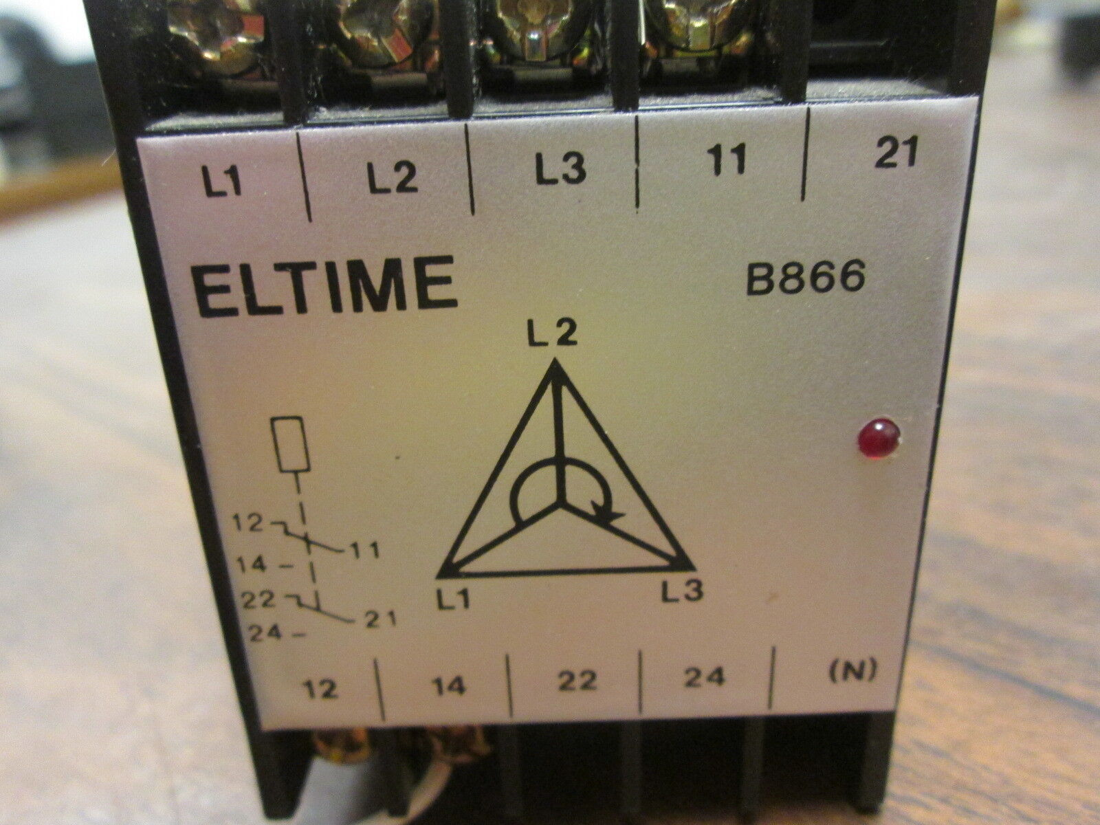 Eltime Phase Protection Relay B866 480V 3Ph 3W *Broken Top Clips* Used