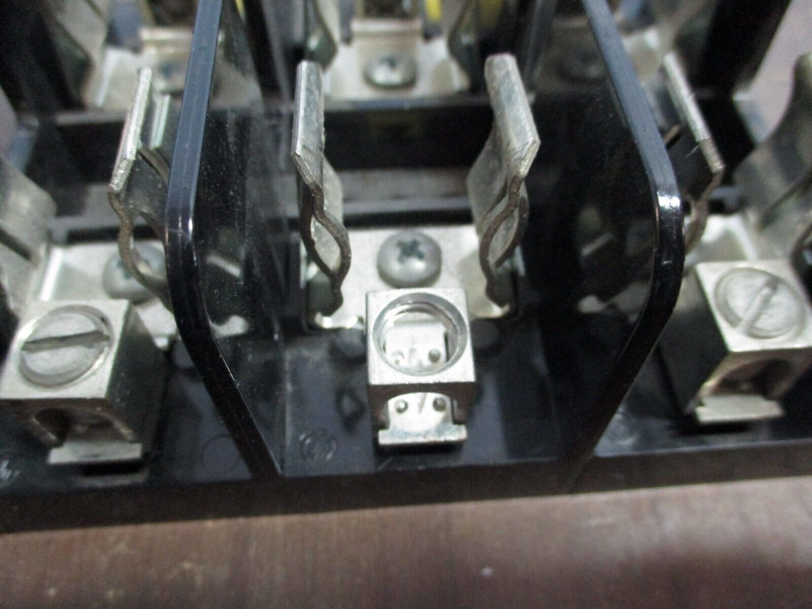 Gould Shawmut Fuse Block 60608J 60A 600V 3P *Lot of 2* *Missing (1) Lug* Used