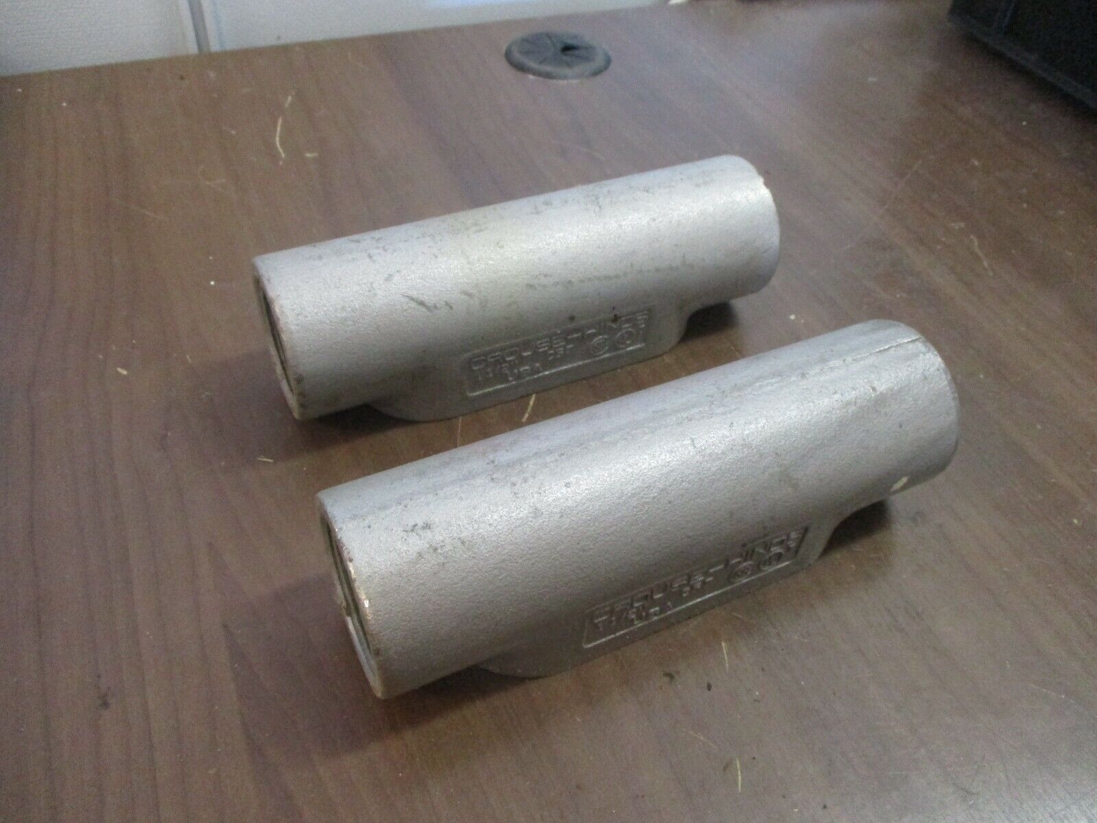Crouse-Hinds Conduit Body C57 Size: 1 1/2" *Lot of 2* Used