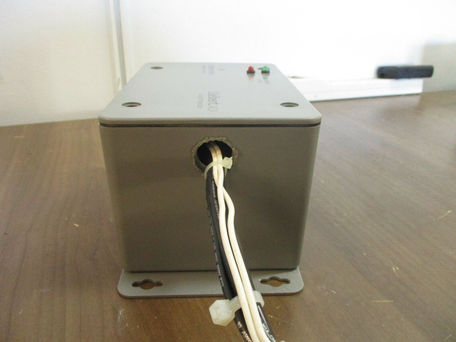 Emerson Liebert ACV Surge Suppressor ACV120Y200RKE 20kA 120/208V 3Ph 4W 50/60Hz