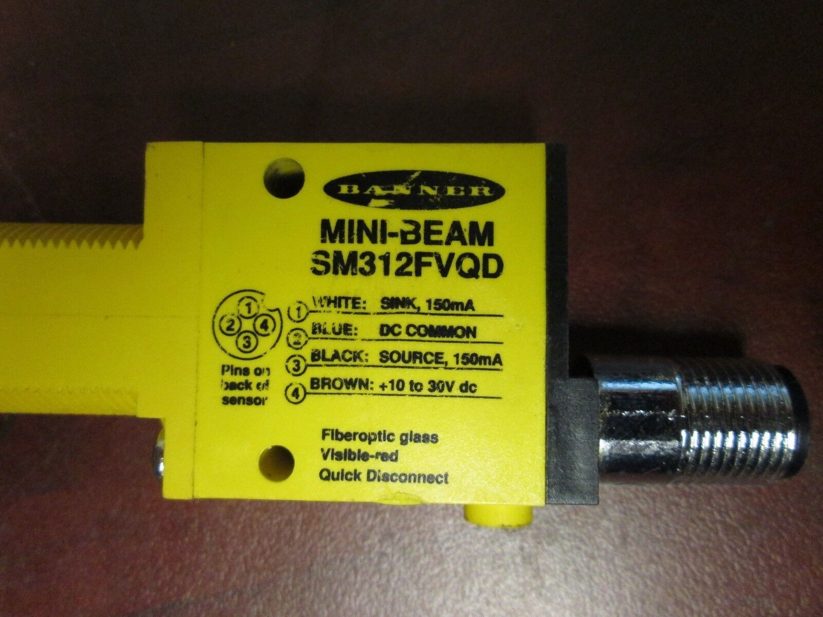 Banner Mini-Beam SM312FVQD Photoelectric Sensor Used