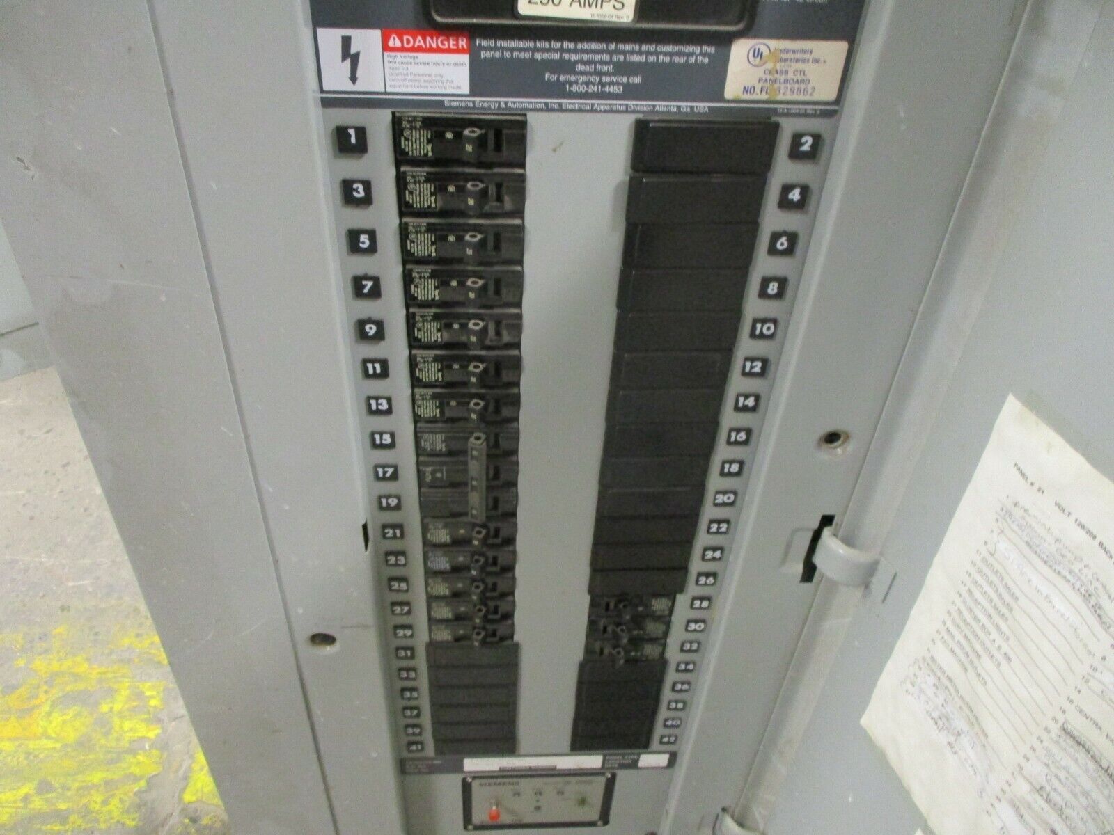 Siemens Main Lug Breaker Panel I1X42MC250A 250A Max 208Y/120 3Ph 4W Used