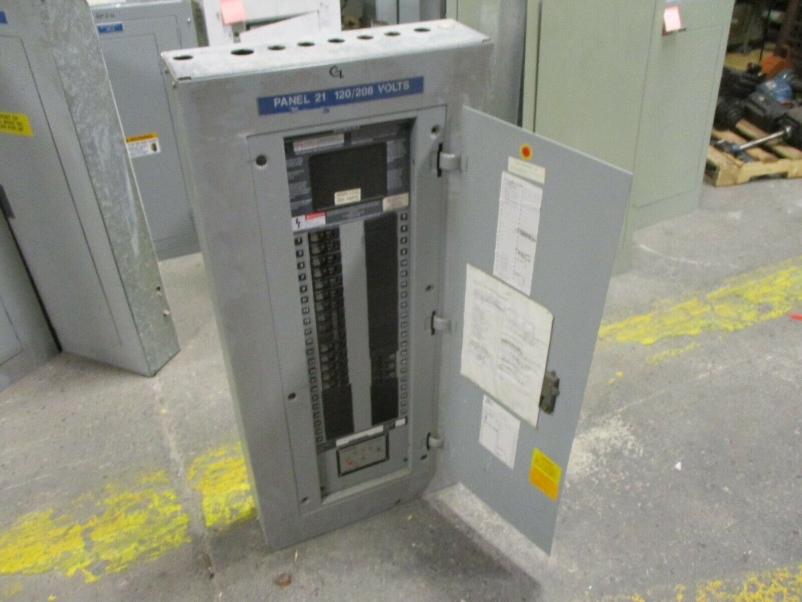 Siemens Main Lug Breaker Panel I1X42MC250A 250A Max 208Y/120 3Ph 4W Used