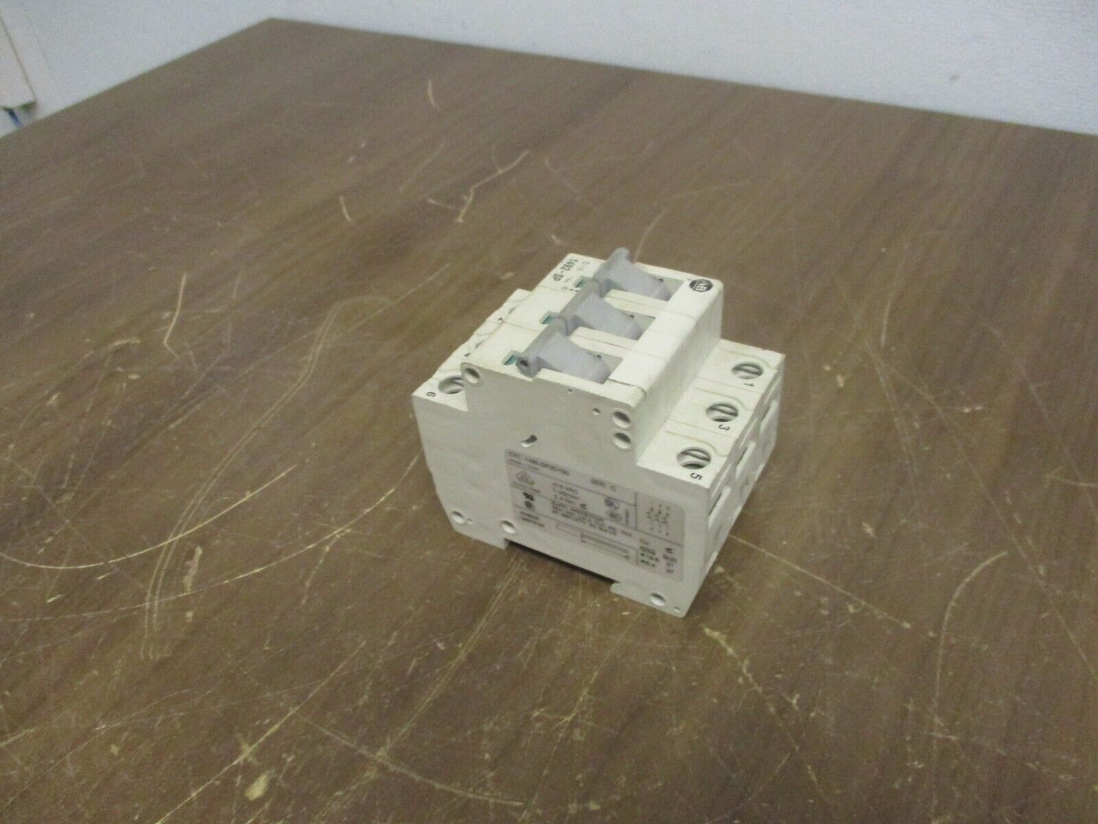 Allen-Bradley Circuit Breaker 1492-SP3D150 Ser. C 15A 480Y/277V 3P Used