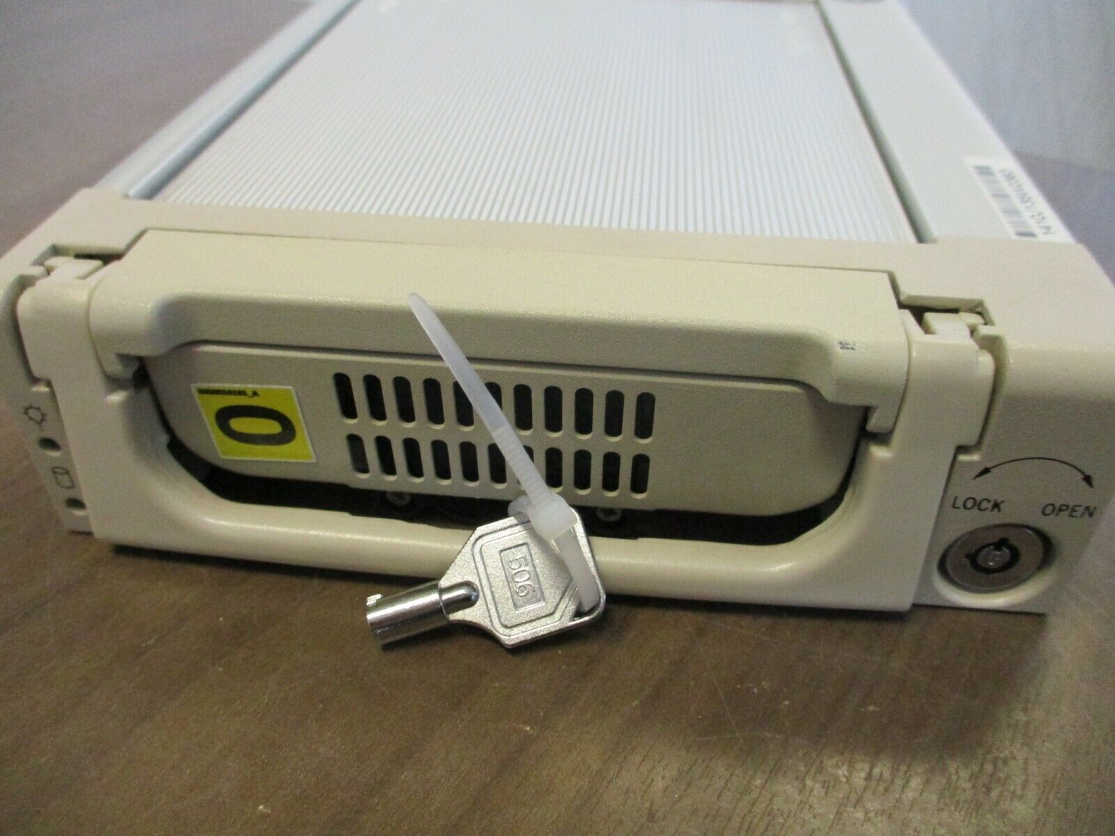 SNT Mobile Rack w/ Hard Drive ST-135SATA-T V1.31 SATA Interface 1TB Used