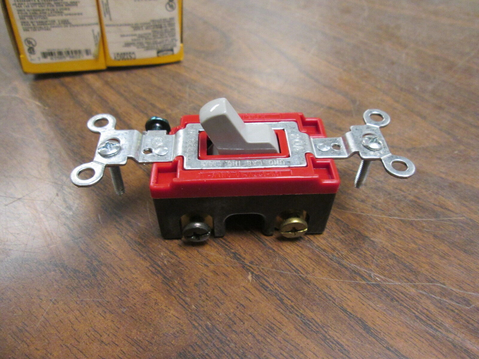 Hubbell 3 Way Switch CS320GY 20A 120-277V *Lot of 4* New Surplus