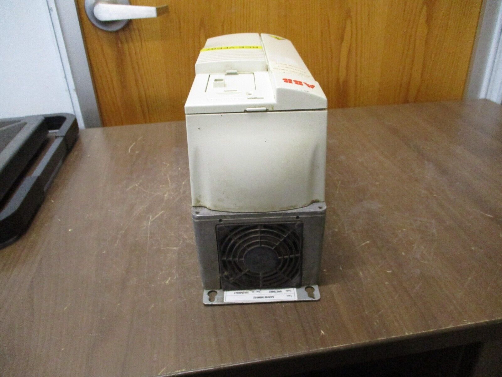 ABB ACH401 AC Drive ACH401600632 7.5HP 3Ph *No Keypad* *No Terminal Cover* Used