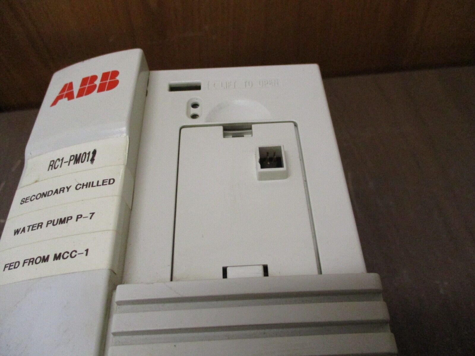 ABB ACH401 AC Drive ACH401600632 7.5HP 3Ph *No Keypad* *No Terminal Cover* Used