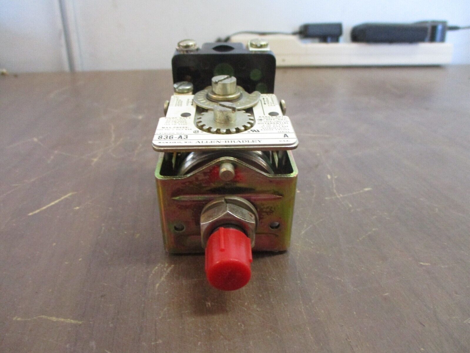 Allen-Bradley Pressure Control 836-A3 Ser. A Range: 0-250PSI New Surplus