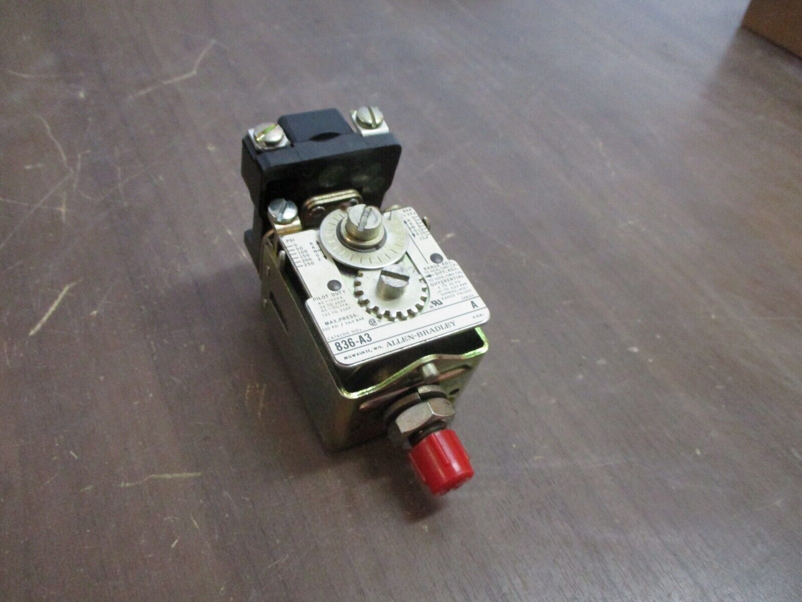 Allen-Bradley Pressure Control 836-A3 Ser. A Range: 0-250PSI New Surplus