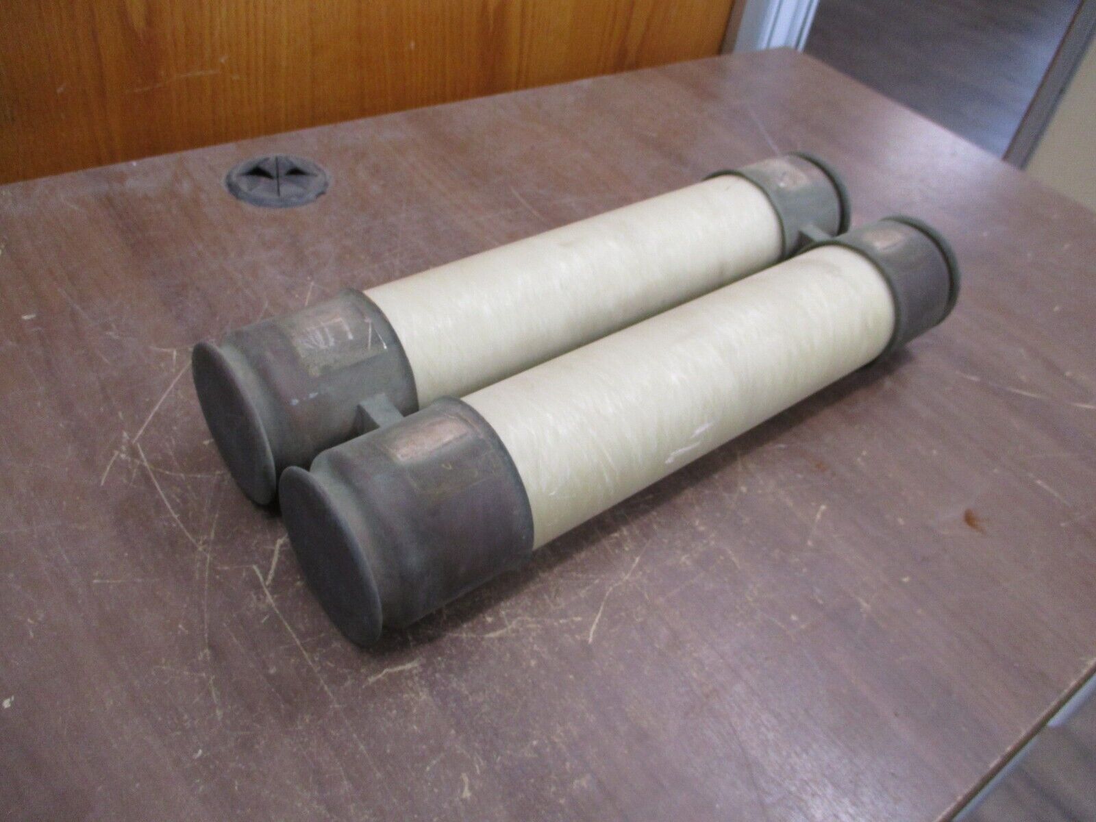 GE Type EJ-1 Fuse 9F60GJC300 2.4/4.16kV 300A 60Hz Used