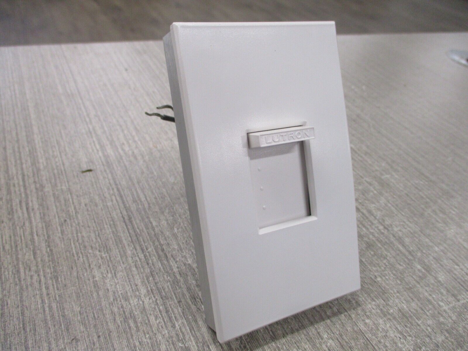 Lutron Nova Incandescent Dimmer N-600 120V 60Hz 600W New Surplus