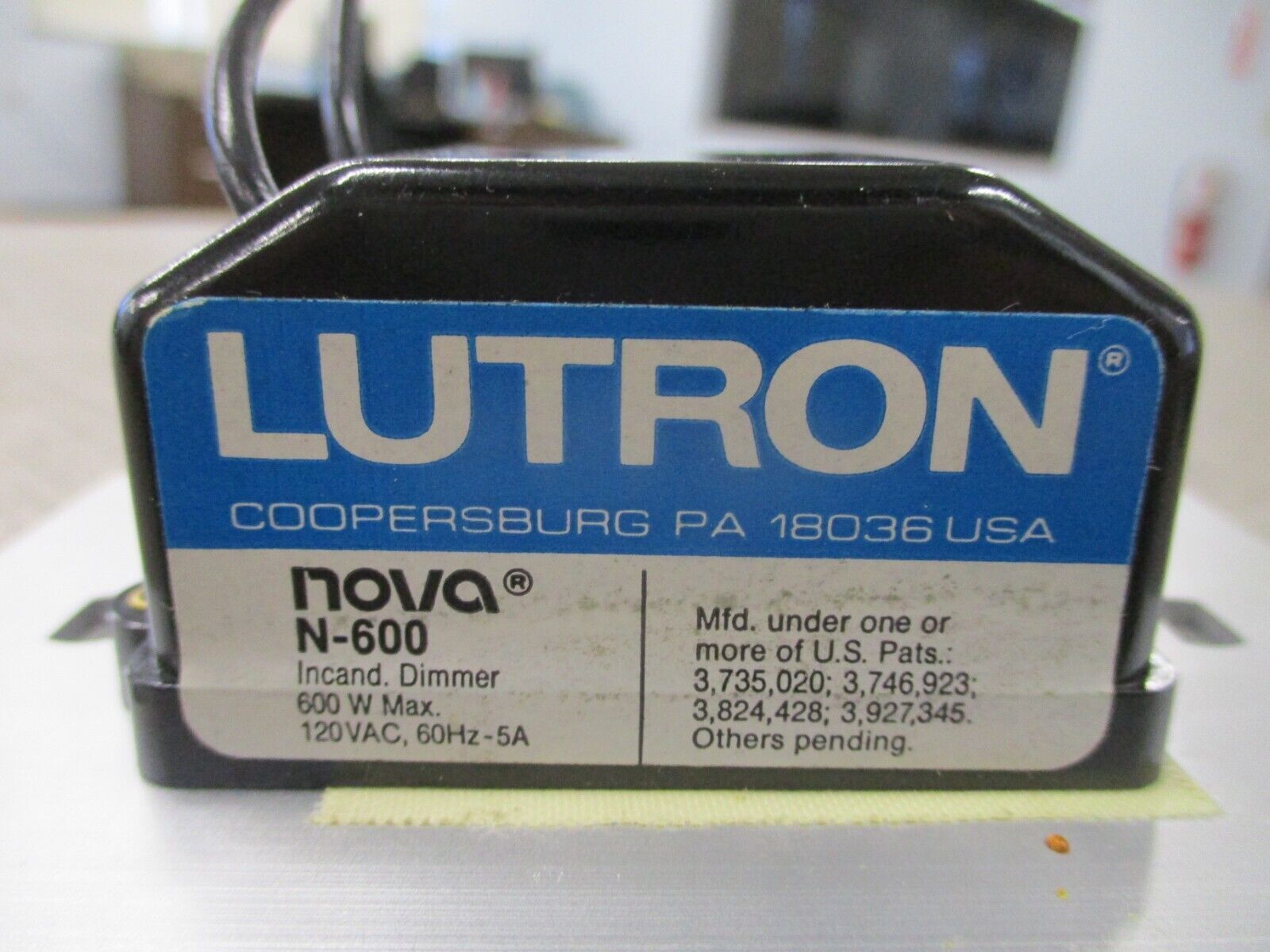 Lutron Nova Incandescent Dimmer N-600 120V 60Hz 600W New Surplus