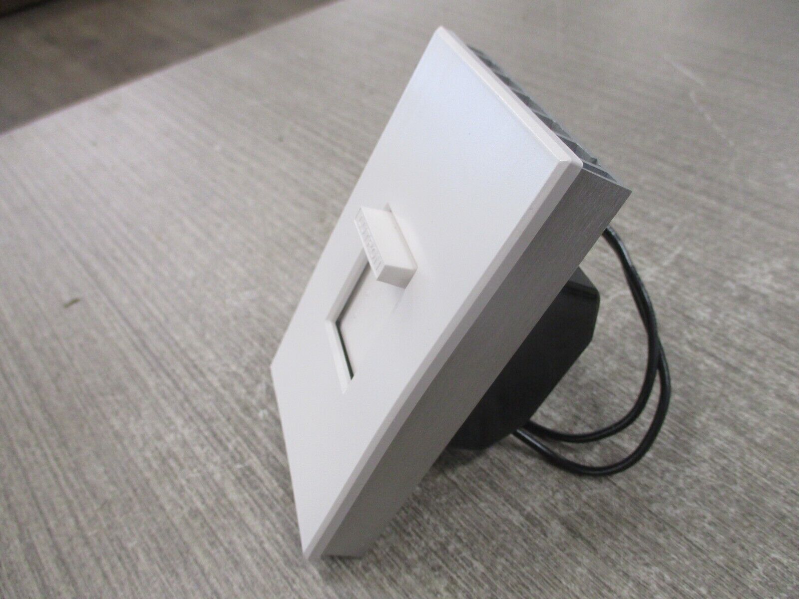 Lutron Nova Incandescent Dimmer N-600 120V 60Hz 600W New Surplus