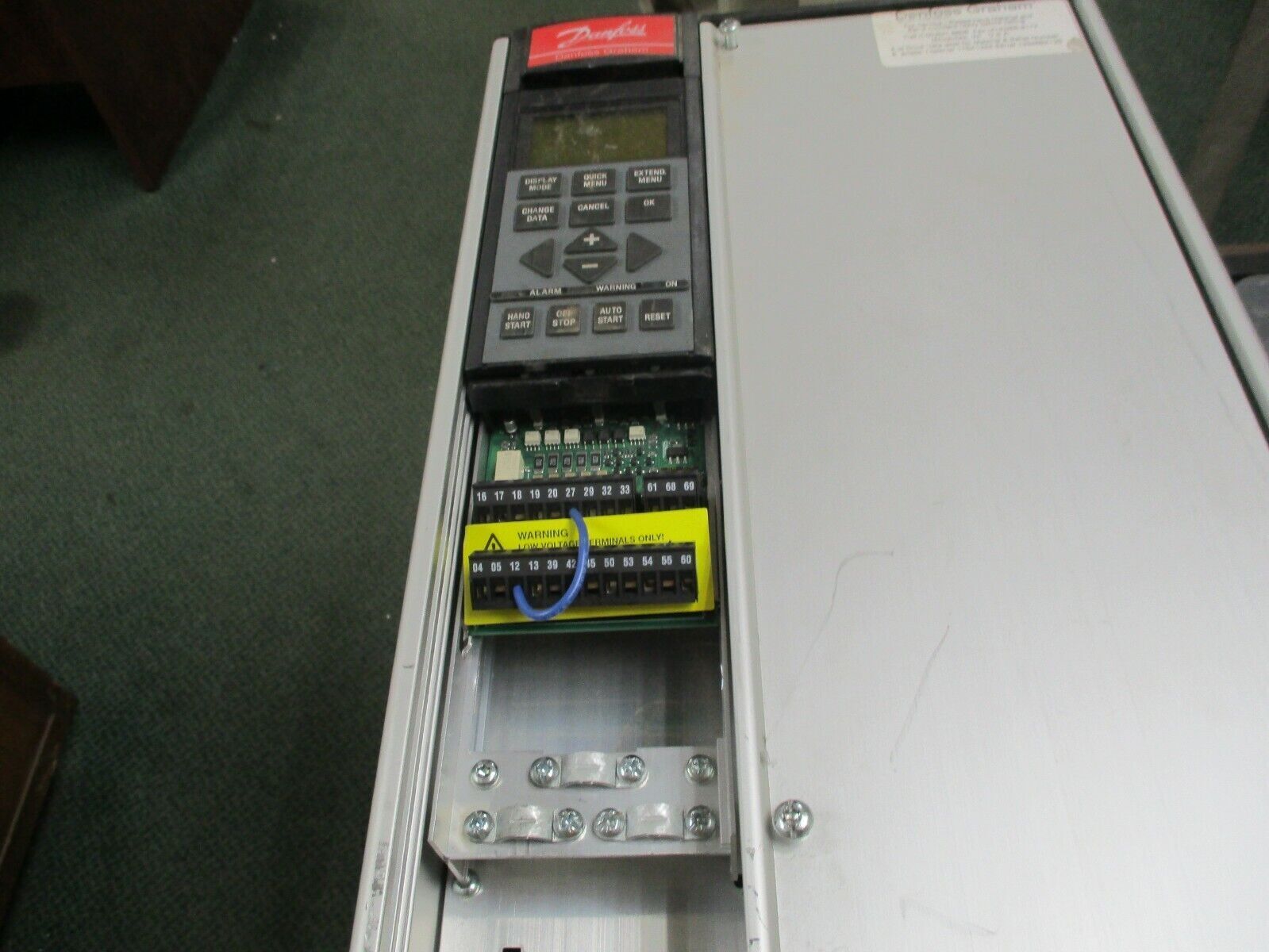 Danfoss VLT 6032 AC Drive 175Z7368 30HP *Missing Terminal Cover* Used