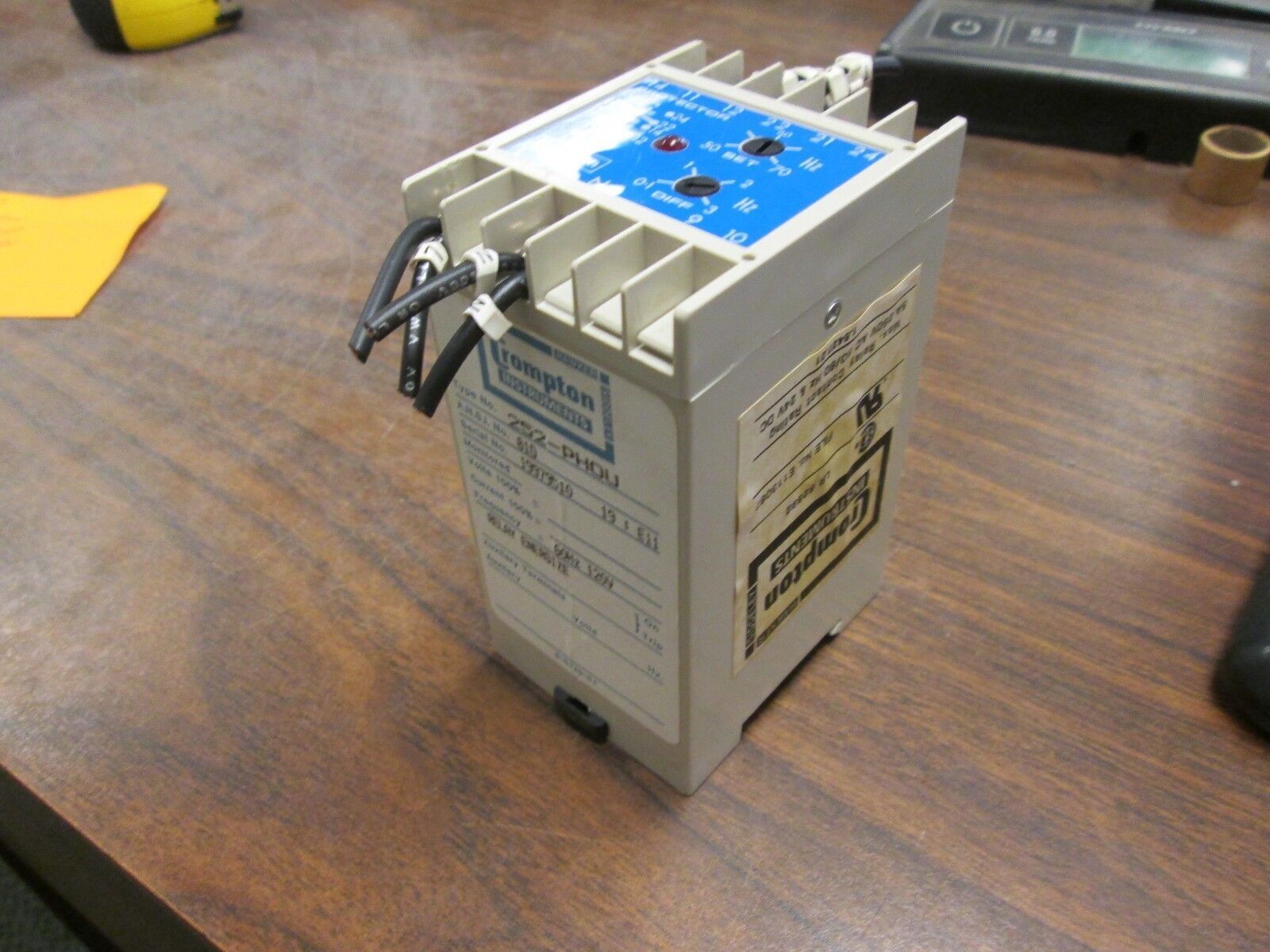 Crompton Relay Input 252-PHOU 120V 60Hz Used