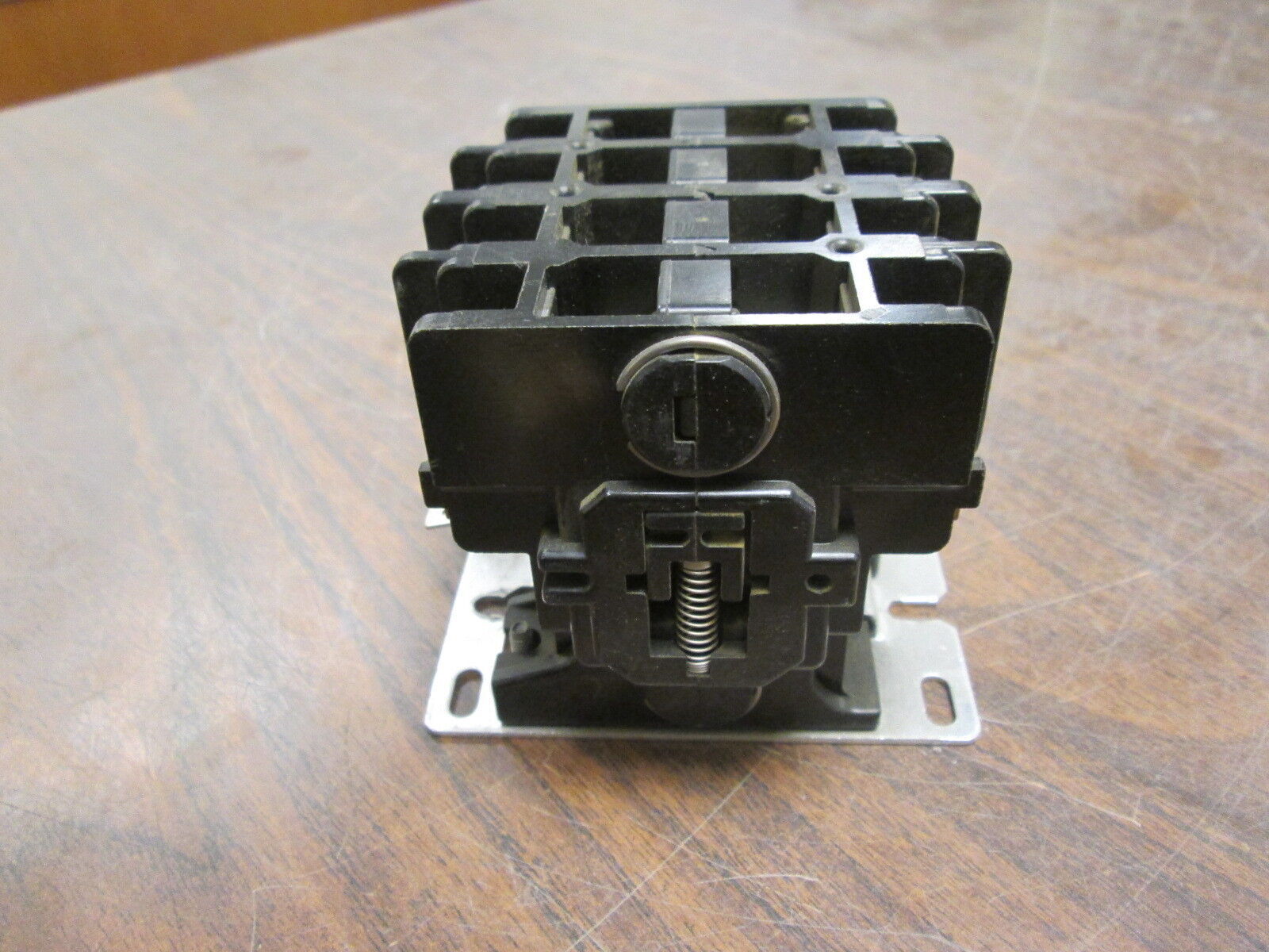 Telemecanique Contactor 2200EB440BA-15 208-240V Coil 40A 600V Used