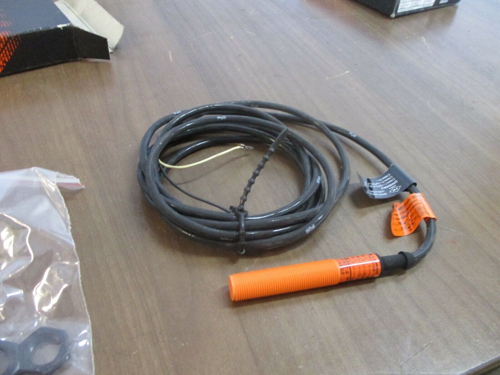 IFM Efector Inductive Sensor IF-2002-FRKG/IF5644 10-55VDC 400mA New Surplus