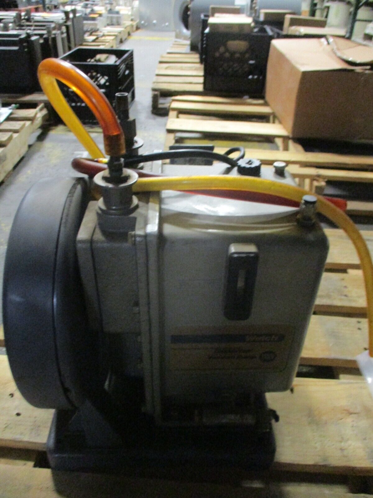 Welch Chemstar Vacum Pump 1402N 1/2HP 115/230V 60HZ 1Ph Used.