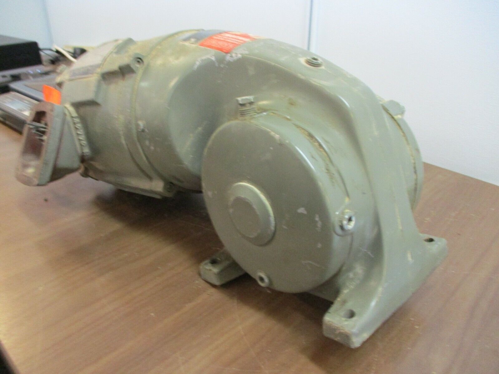 US Motors Syncrogear Motor DD54699 Ratio: 14.1:1 0.5HP 1800RPM 5.6A 230/460V
