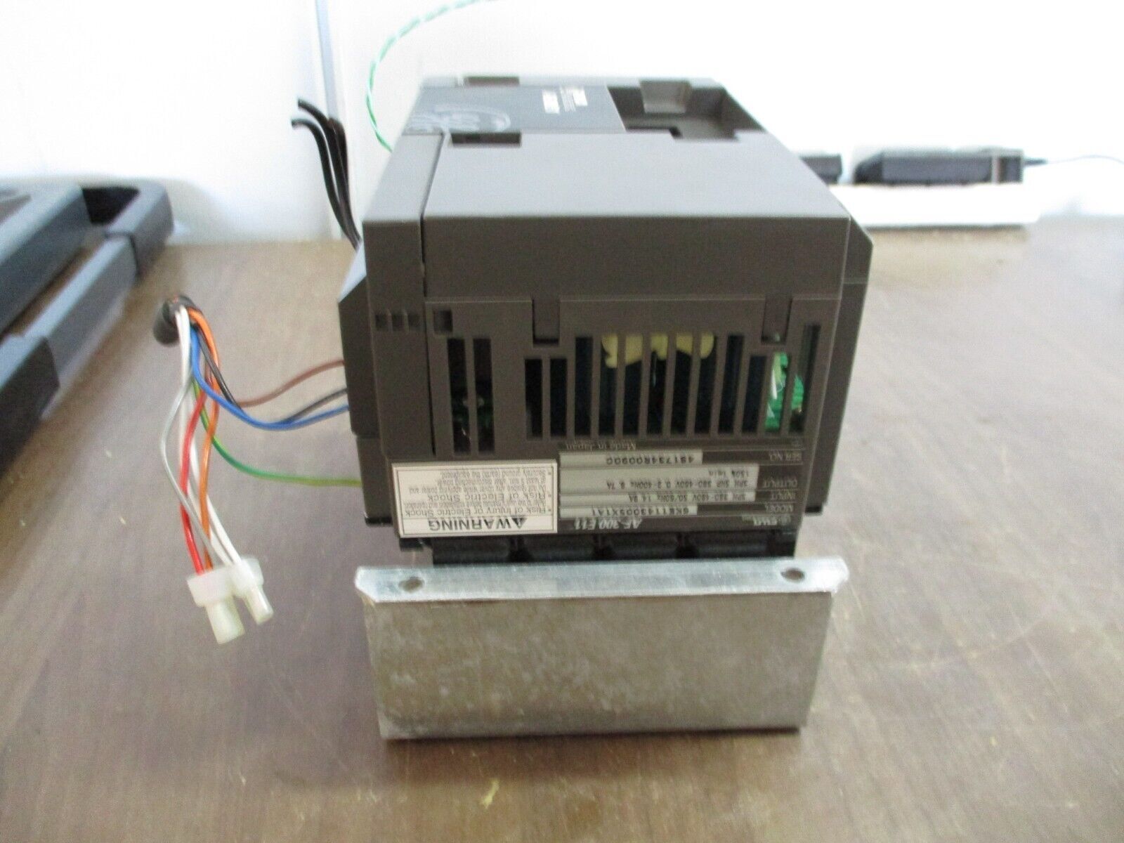 Fuji Electric AF-300 Ell AC Drive 6KE1143005X1A1 5HP 3Ph *No Keypad* Used