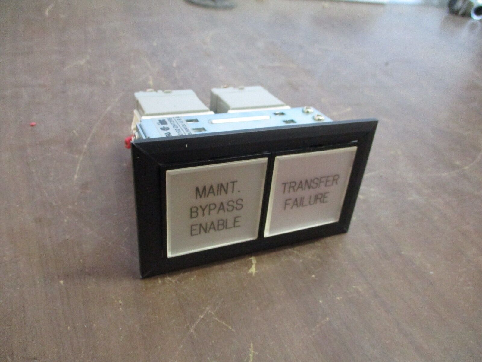 Idec Annuciator SLC40N-0102-DHT2FB-NKCR2 Maint. Bypass Enable Transfer Failure