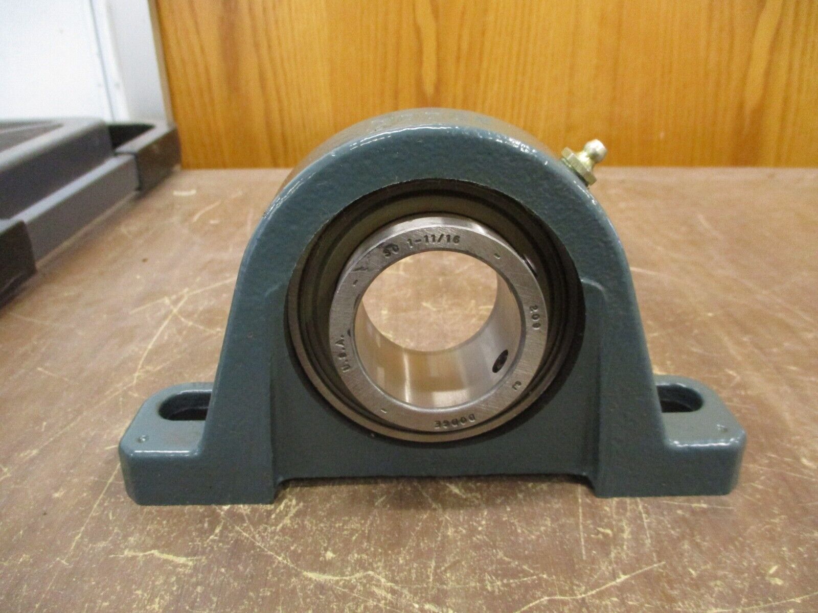 Dodge Pillow Block Bearing P2BSC111 1-11/16" New Surplus