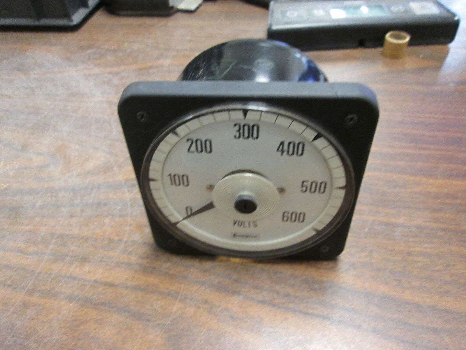 Crompton AC Voltmeter 077-05GA-RSSJ-C6 0/250VAC Range:0-600V Used