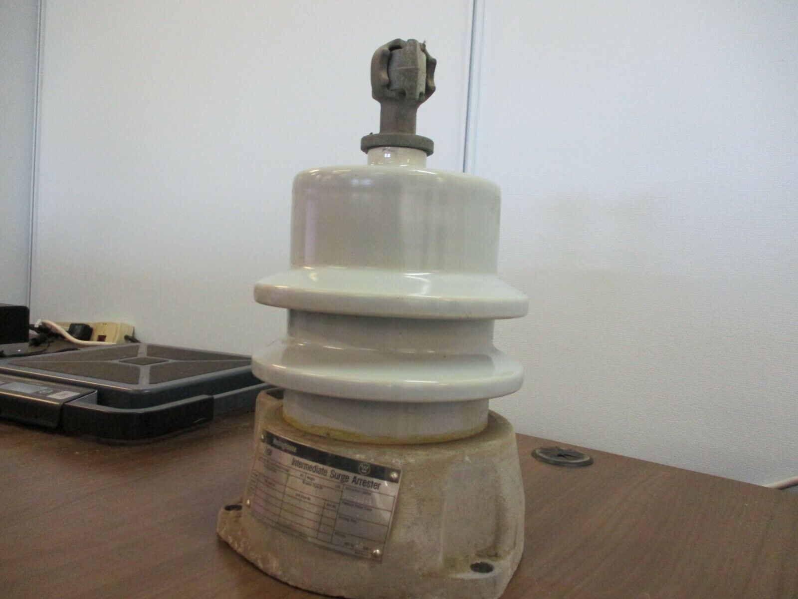 Westinghouse Type IVL Intermediate Surge Arrester F554A50A06 6kV Used