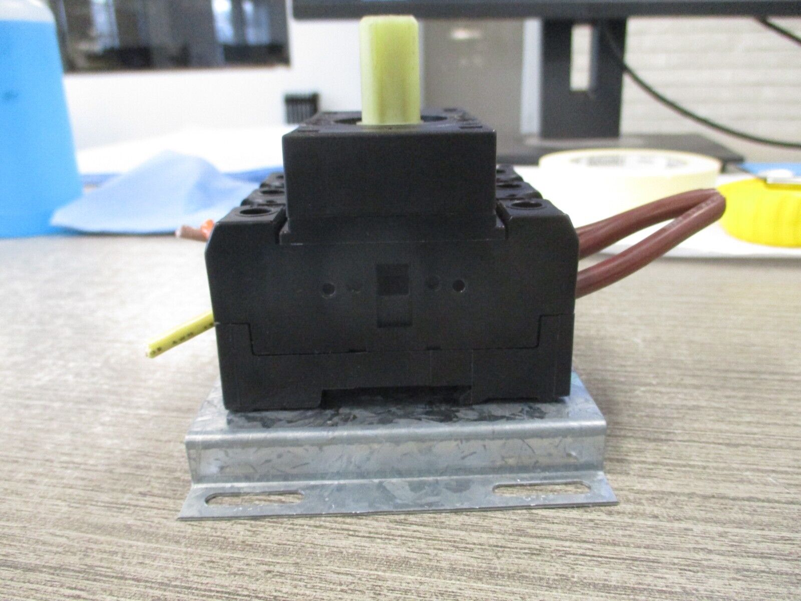 Klockner Moeller Disconnect Switch P3-63 60A 600V 3P *No Handle* Used