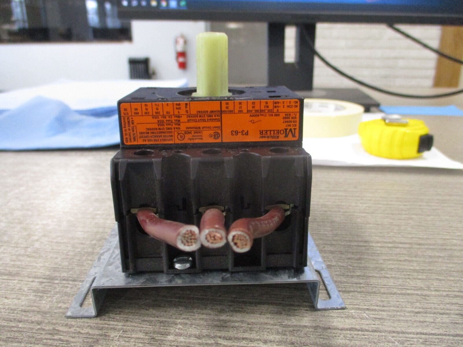 Klockner Moeller Disconnect Switch P3-63 60A 600V 3P *No Handle* Used