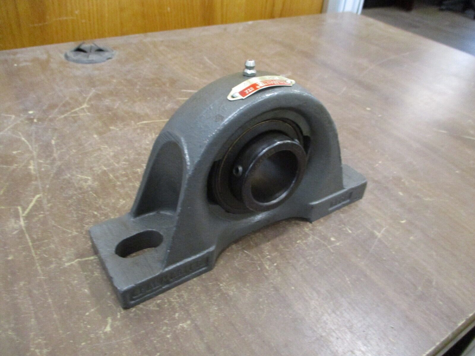 SealMaster Pillow Block Bearing SP 24 1-1/2" Used