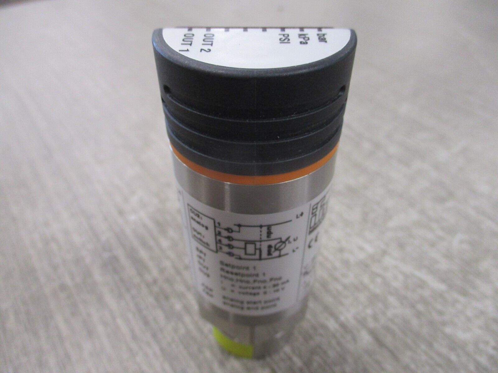 ifm efector 500 Pressure Sensor PN2224 New Surplus