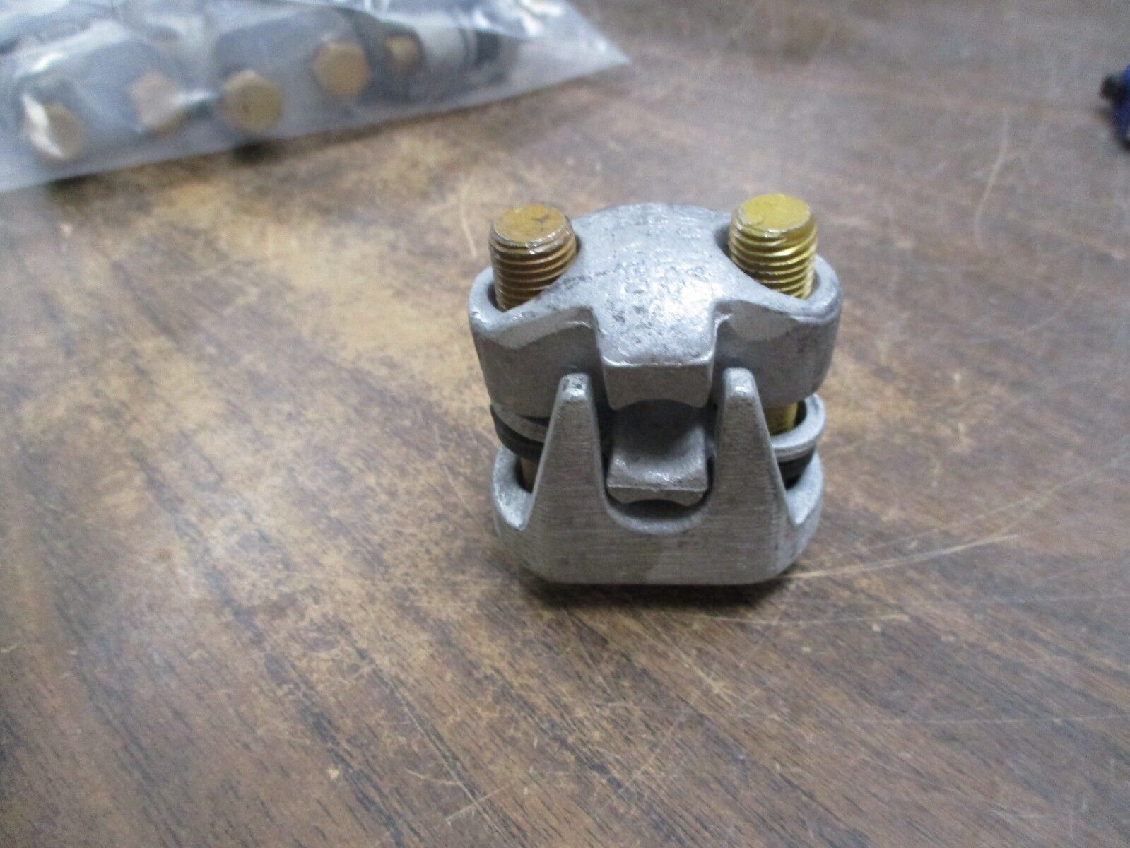 Ilsco 2 Bolt Connector 250MCM-10 Size 250MCM *Lot of 16* Used