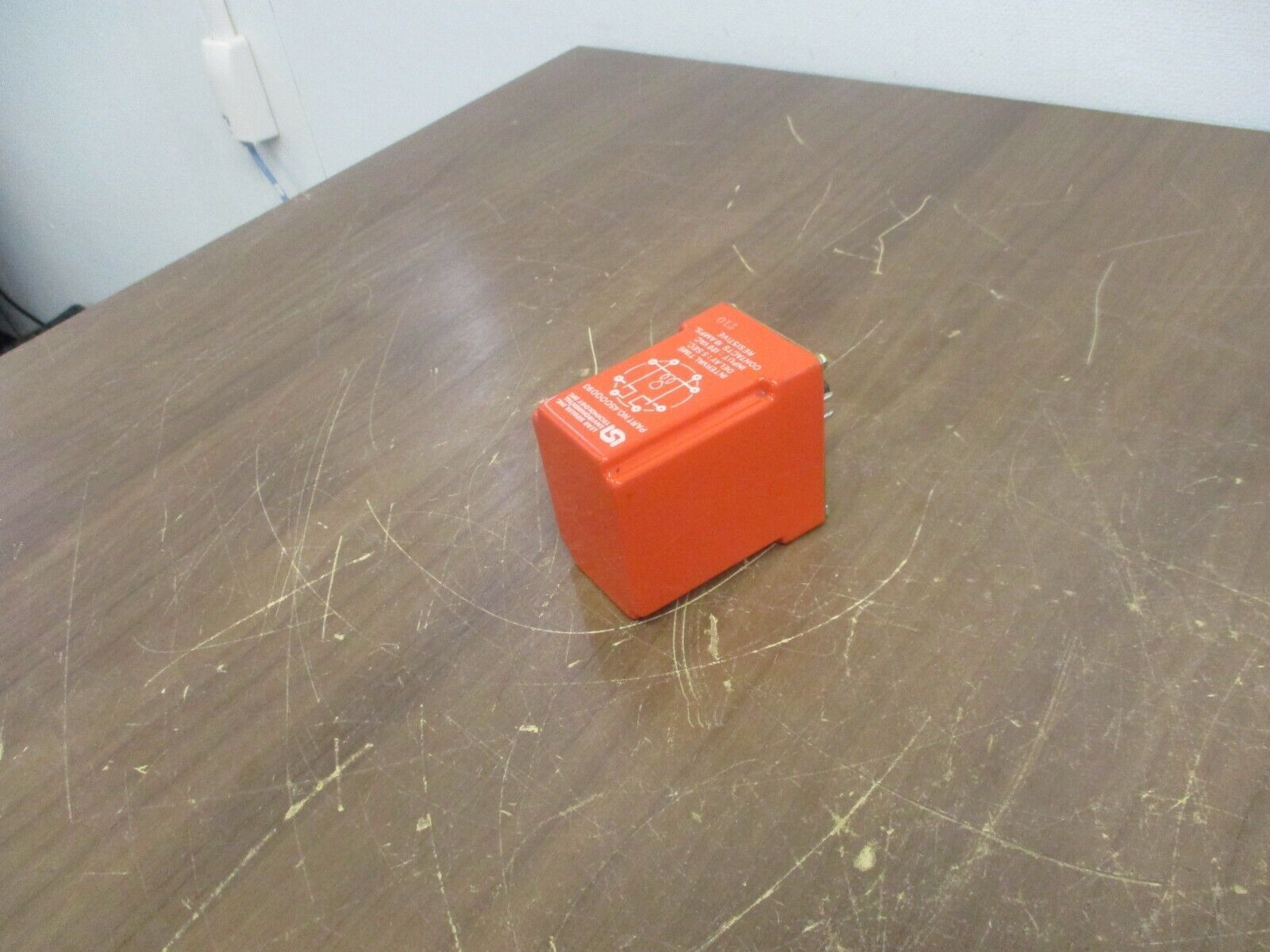 Lear Siegler Time Delay Relay 45000093 Delay: 5 sec 120VAC 10A Used
